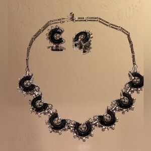 Vintage Elegant Black and Silver Necklace and Earring Set